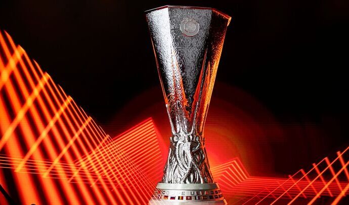 نهائي الدوري الأوروبي قريب ما بين مانشستر يونايتد وما بين توتنهام