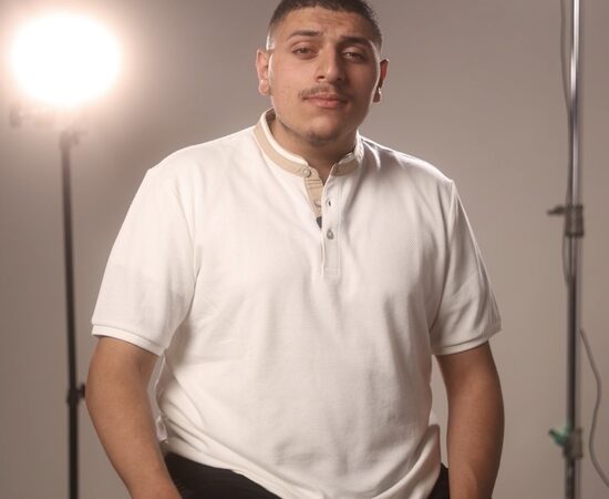 موهبة واعدة على الساحة الفنية اللبنانية: عساف سيف يشقّ طريقه بثقة