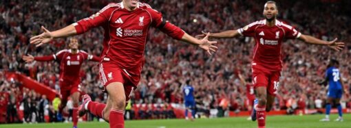 ليفربول يبدأ مشوار الحفاظ على لقب الدوري الانكليزي