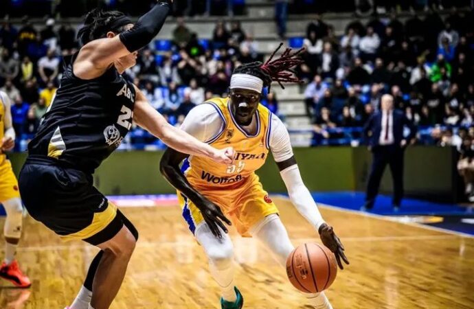 الرياضي تصدّر بطولة غرب اسيا  لكرة السلة