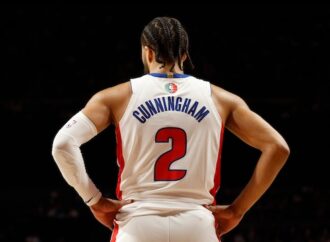 ديترويت يسحق الرابتورز وبوسطن يفوز على شيكاغو